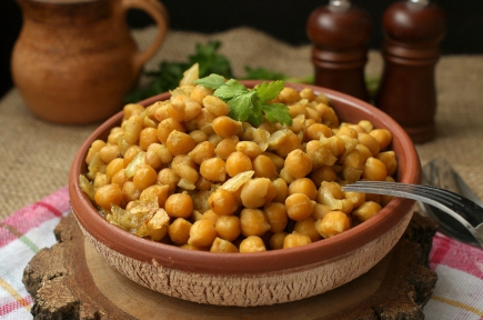 Chickpeas and Beans with Curry