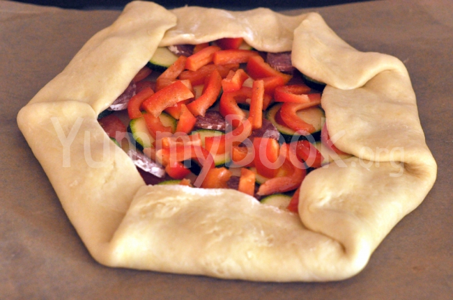Galette with Salami, Mozzarella and Vegetables