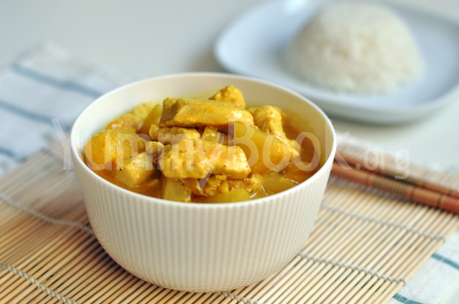 Pineapple Chicken Curry